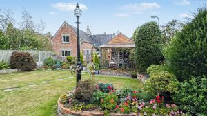 Photo 24- click for photo gallery